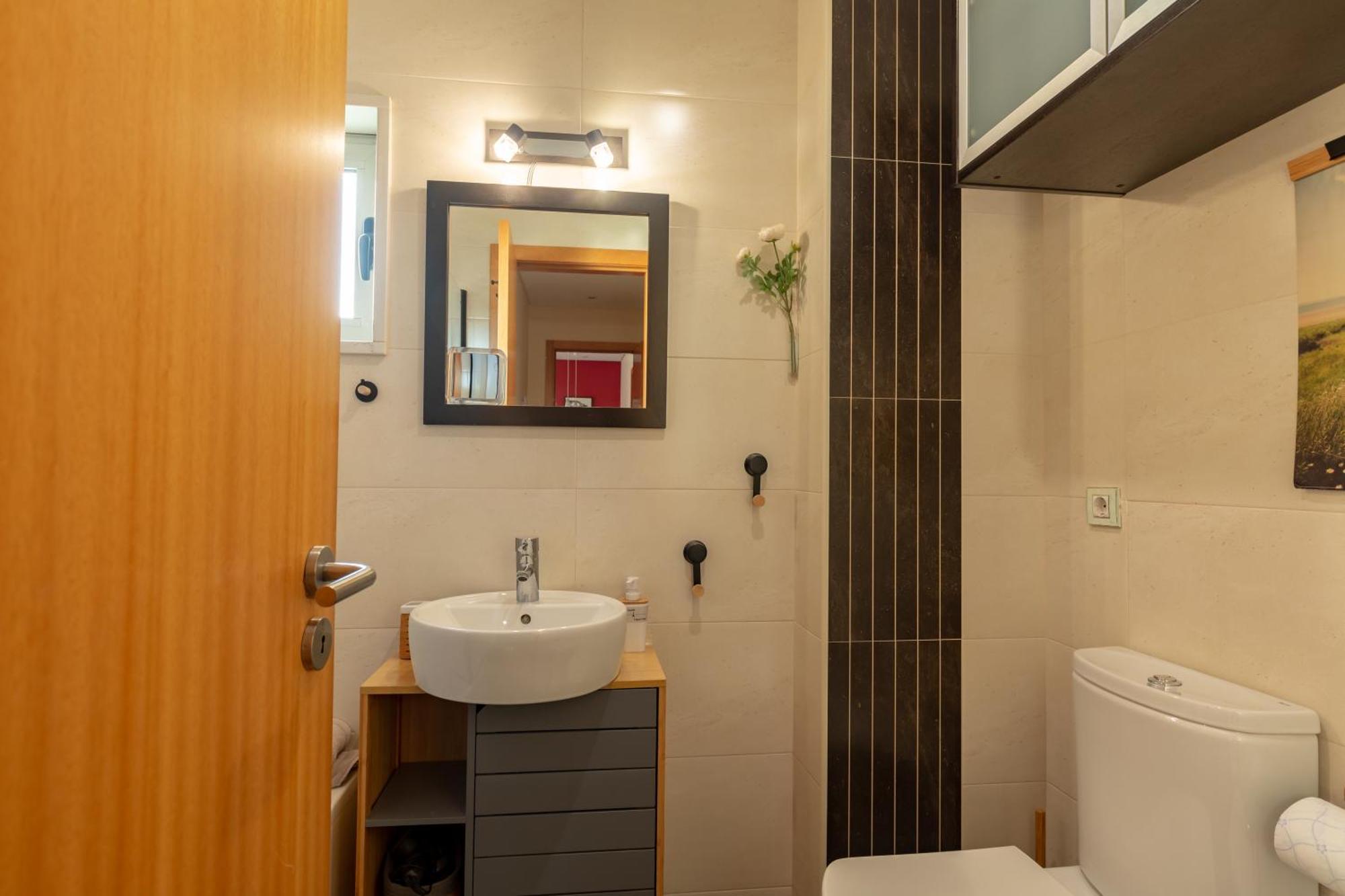 Francos Relaxing Apartment By The Metro OOporto Exterior foto